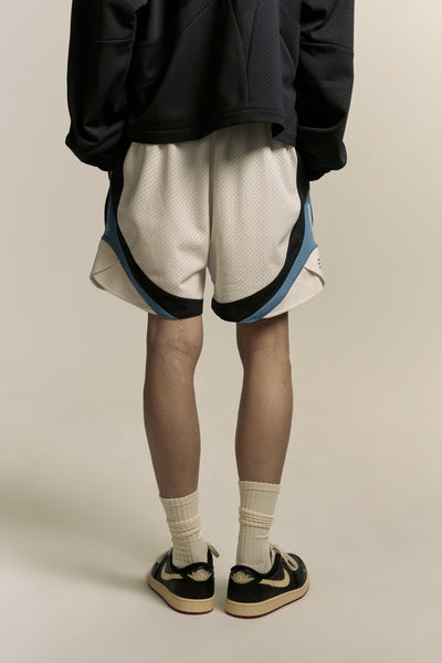 HOME COURT SHORTS FREE WHITE