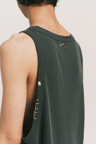 GUM TANK PLUME GREY