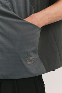 SNACK POCKET VEST SLATE GREY