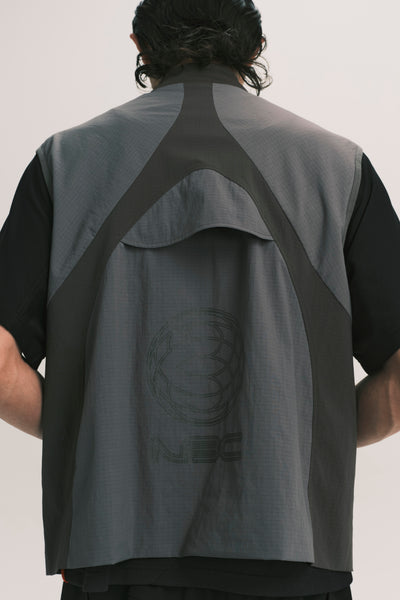SNACK POCKET VEST SLATE GREY
